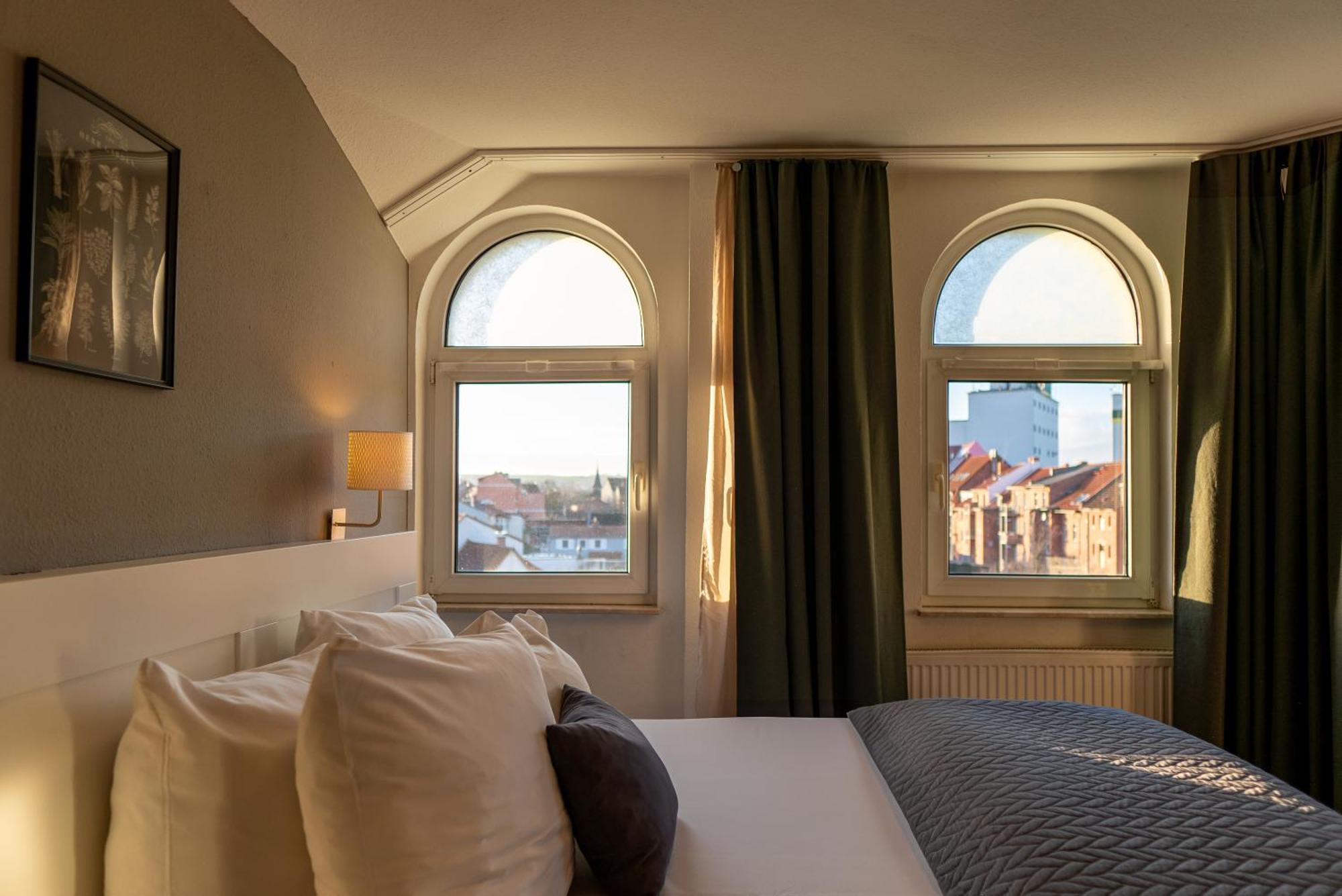 Apartment Hotel Lindeneck Erfurt Buitenkant foto